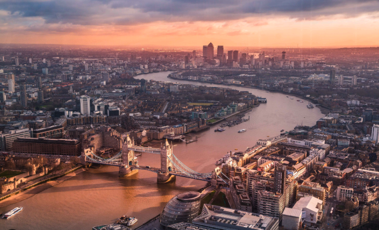 London cityscape with Airbnb icon